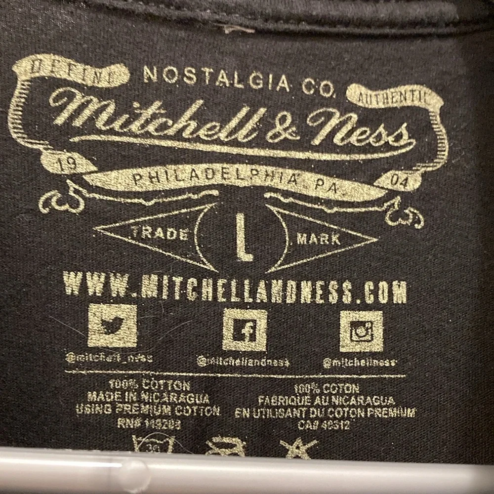 NBA T-shirt - Picture 2 of 7